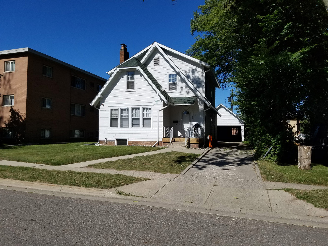 Hudgins Realty - 139 Kedzie Street