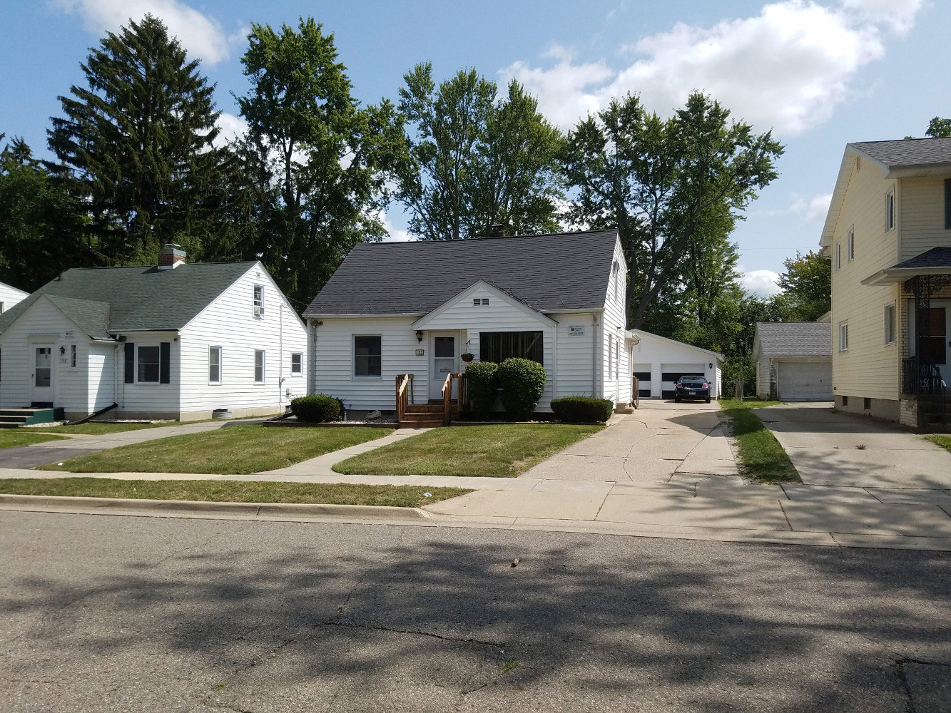 Hudgins Realty - 152 Kedzie Street