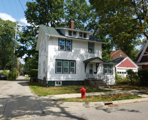Hudgins Realty - 421 Linden Street