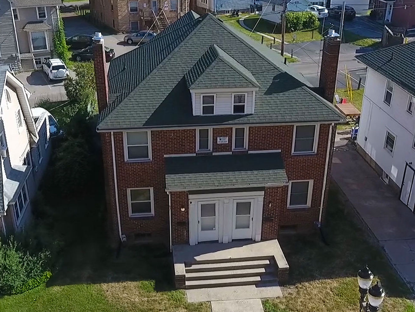 Hudgins Realty - 409 Albert Avenue